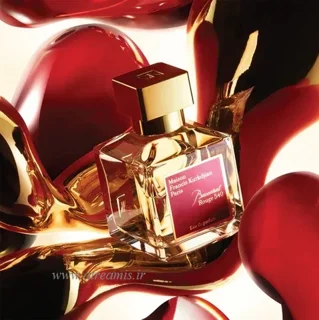 عطر باکارات رژ 540 رایحه گرم و شیرین