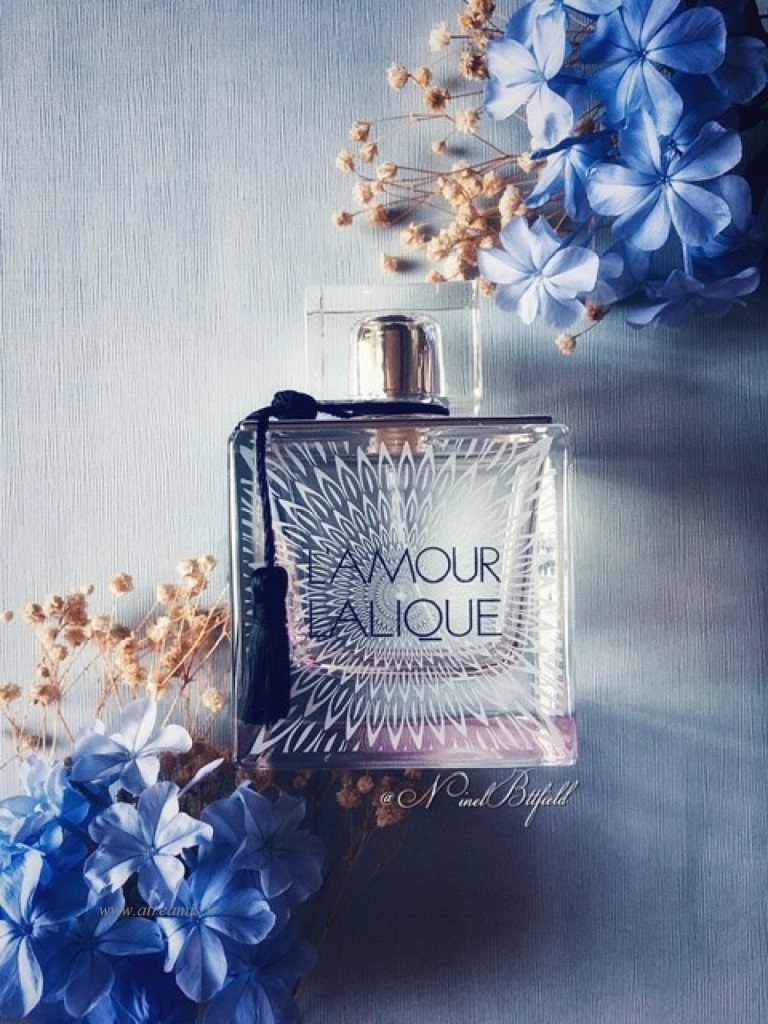 عطر لالیک لامور